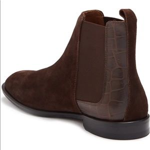 Never Worn - Donald Pliner Calf Suede Chelsea Boots - 12